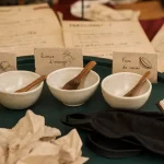 Jeu du gout : bols de dégustation et matériel pour reconnaître 4 saveurs
