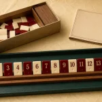 Photo de rumicube : tuiles et jokers en bois
